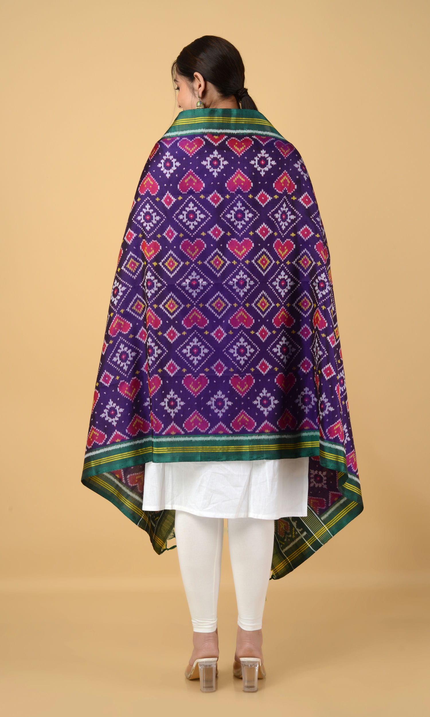 Single Ikat Patola Dupatta Pan Chanda