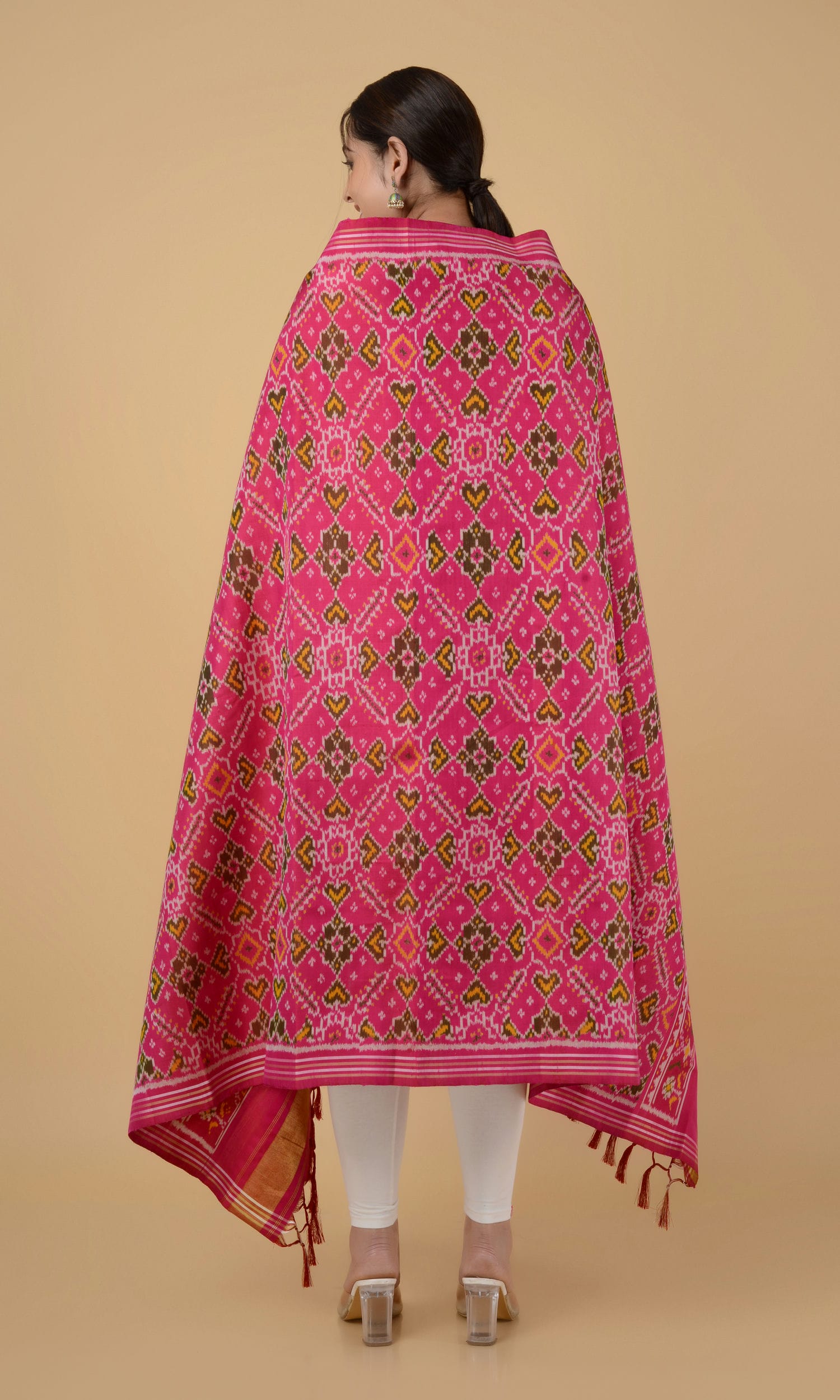 Single Ikat Patola Dupatta Manekchowk