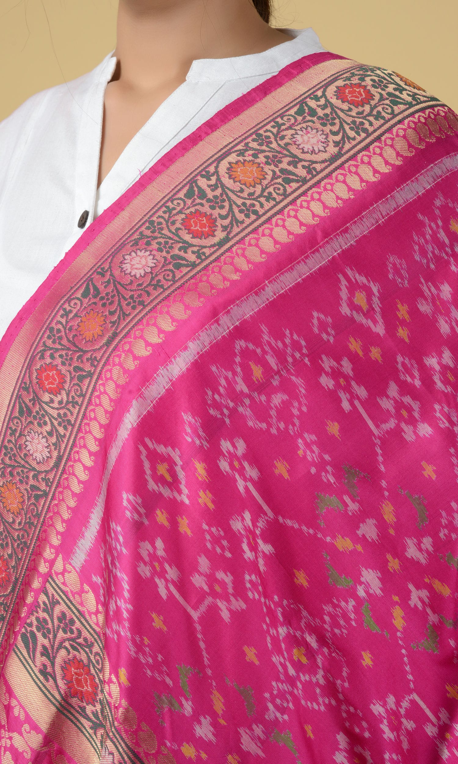 Banarasi Single Ikat Patola Dupatta Nau Ratan
