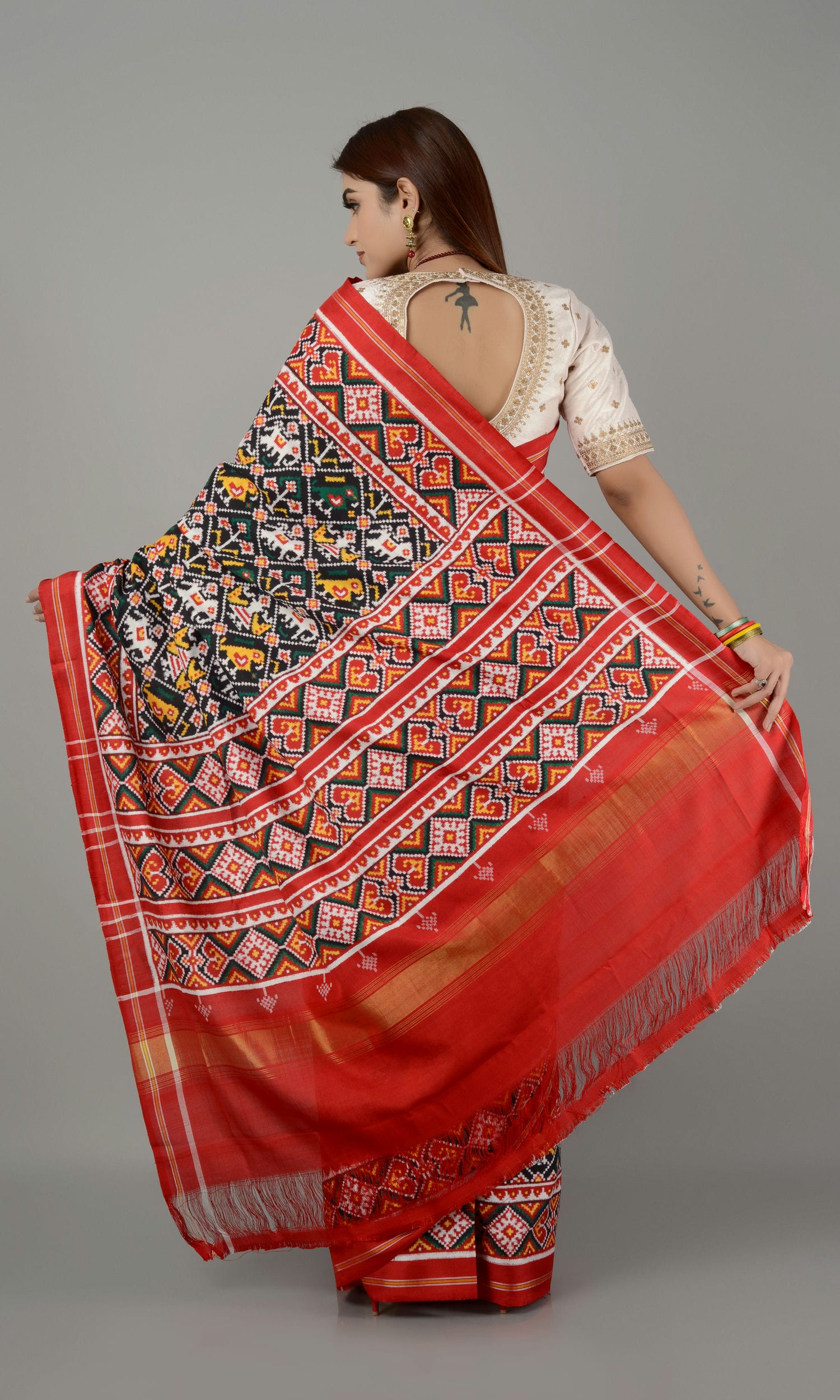 Double Ikat Patola Saree Nari Kunj