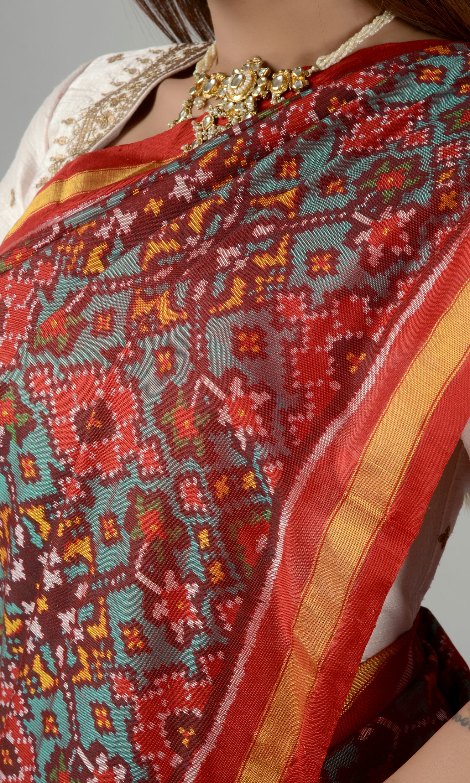 Single Ikat Patola Saree Nau Ratan