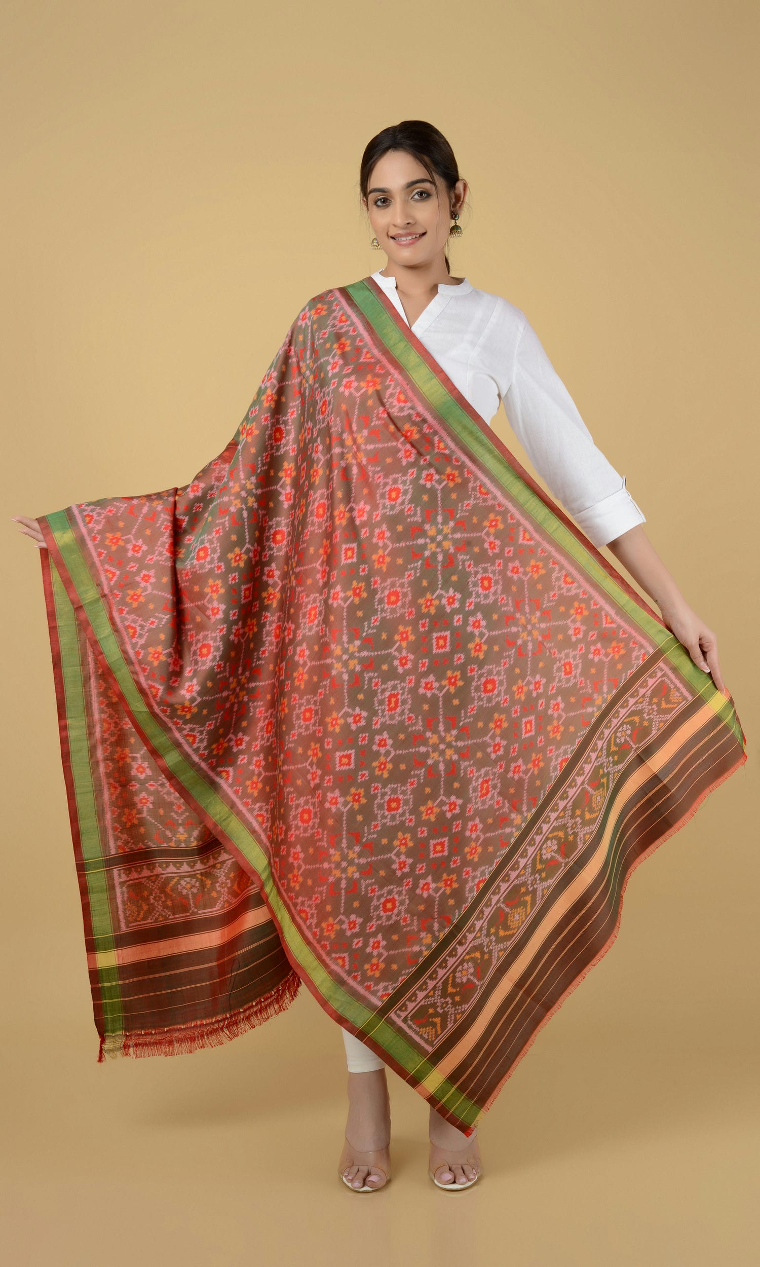 Rajkoti Patola Dupatta Nau Ratan