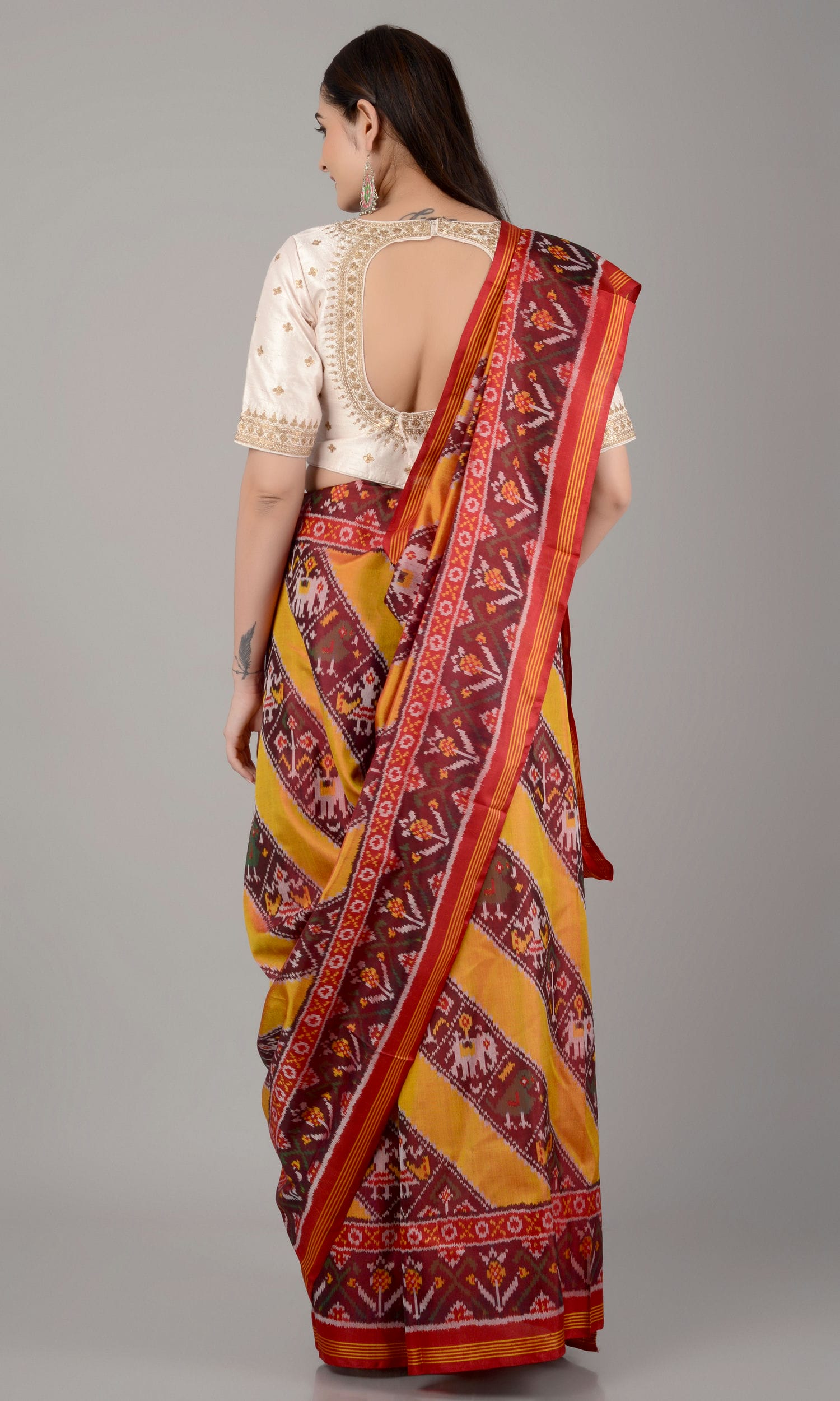 Single Ikat Patola Saree Nari Kunj Laheriya