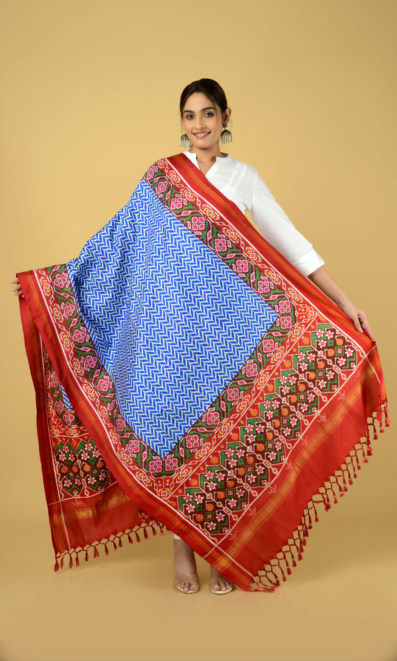 Double Ikat Patola Dupatta Laheriya
