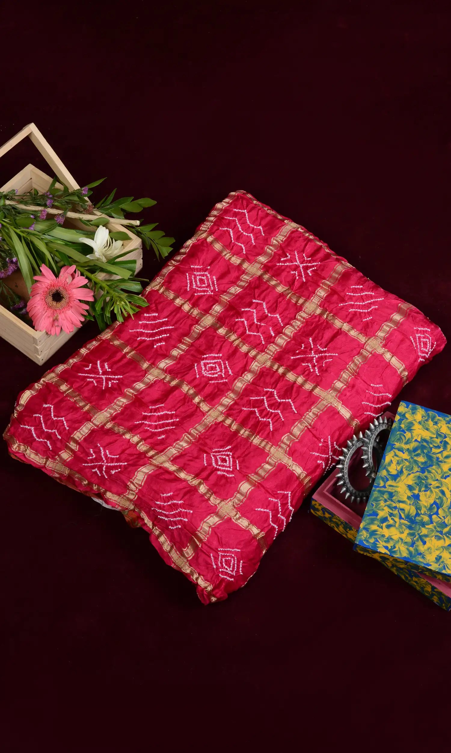 Gaji Zari Chex Bandhani Saree