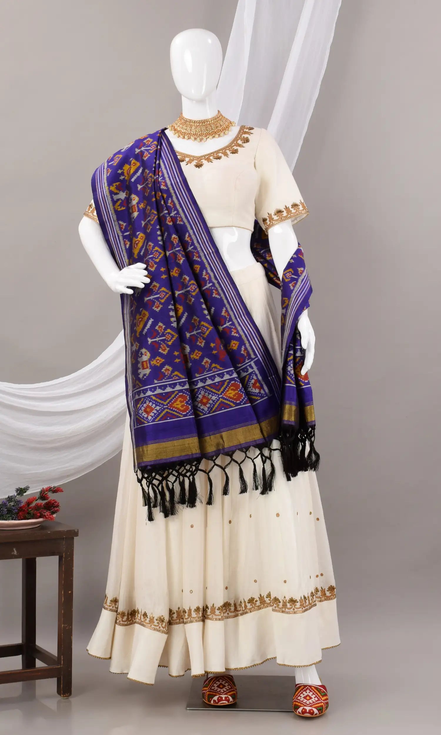Single Ikat Patola Dupatta