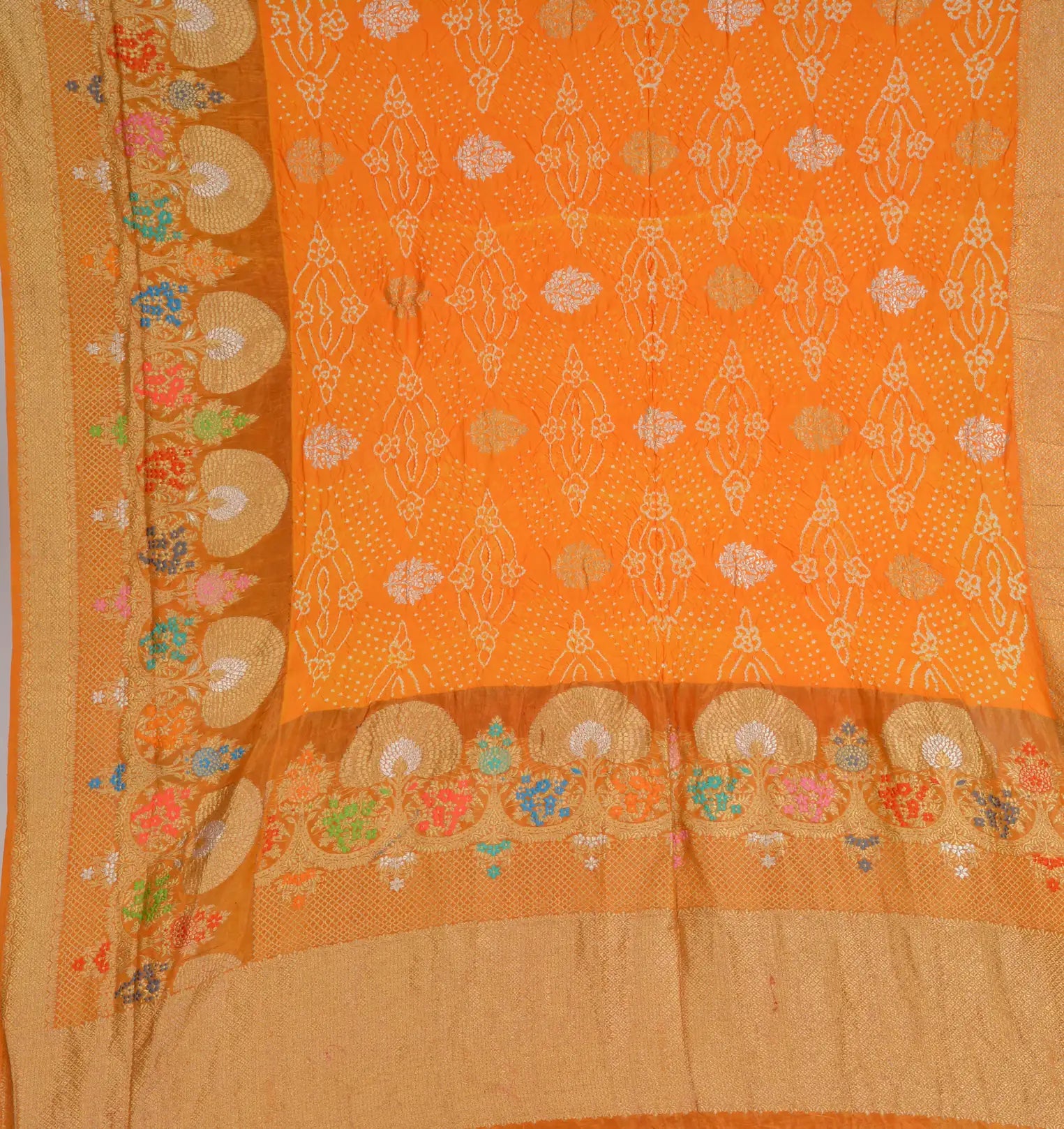 Kadiyal Buta Weave Bandhani Saree