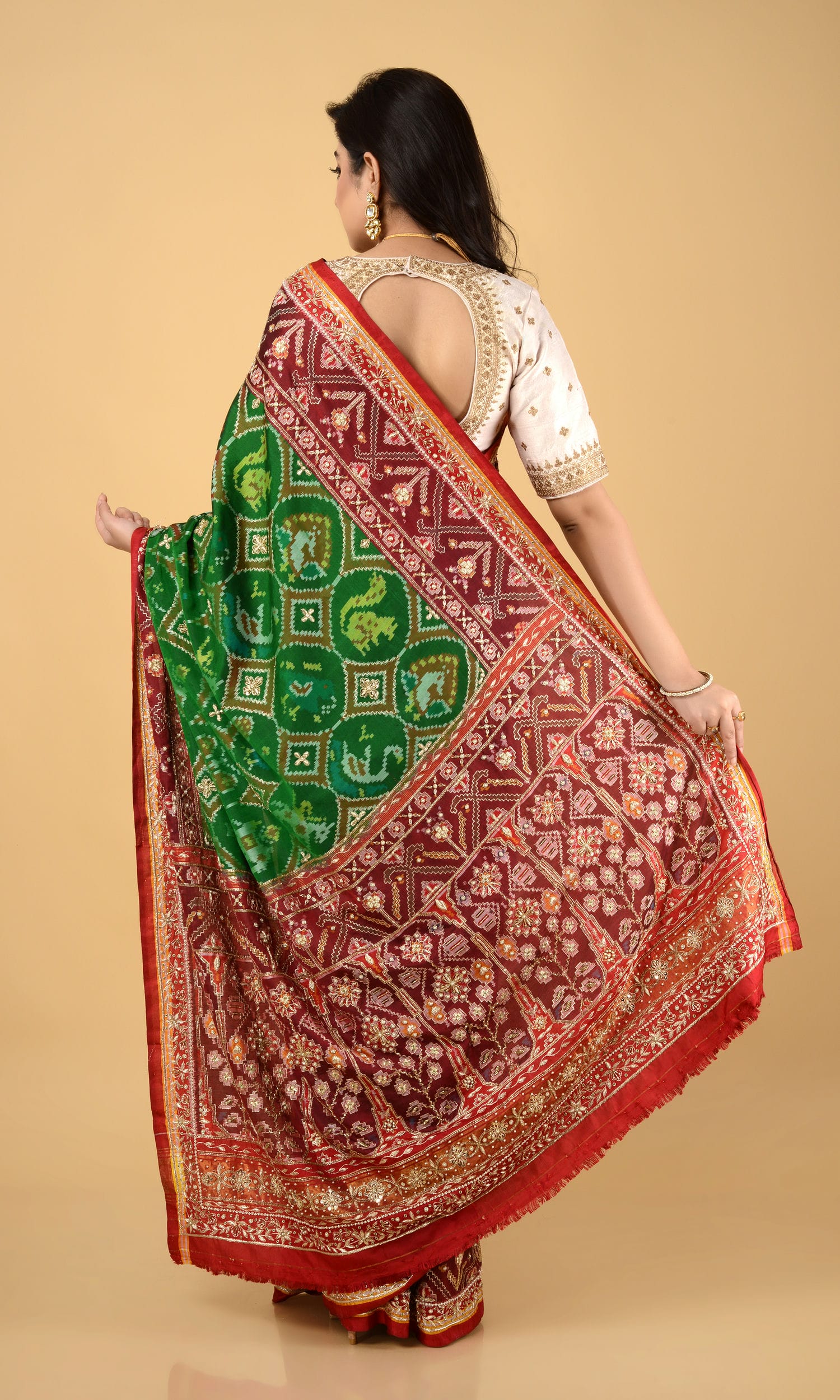 Single Ikat Patola Zardoshi work