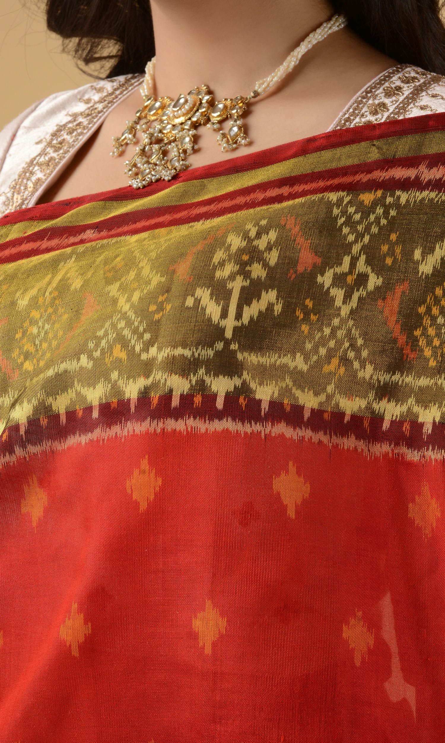 Rajkoti Patola Saree Nari Kunj Scut Bouti