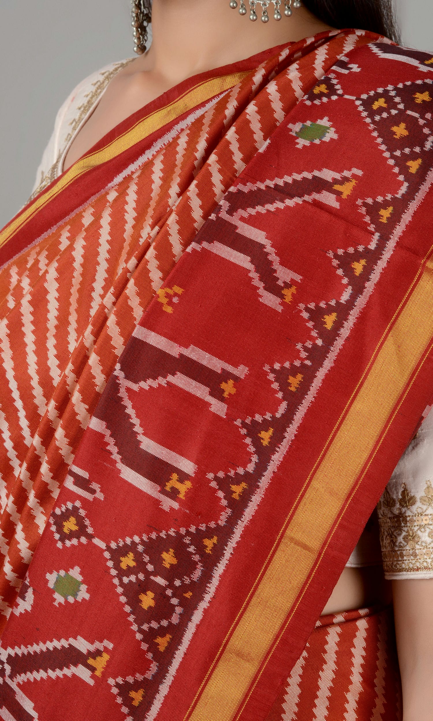 Single Ikat Patola Saree Hathi Ambari Scut Laheriya