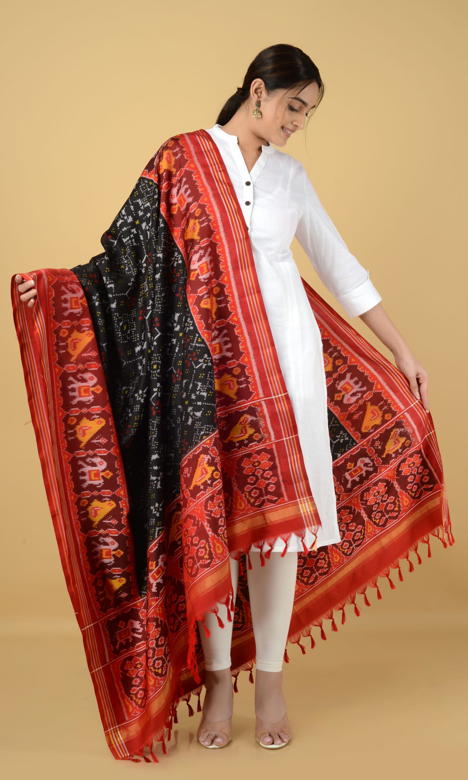 Single Ikat Patola Dupatta Nau Ratan