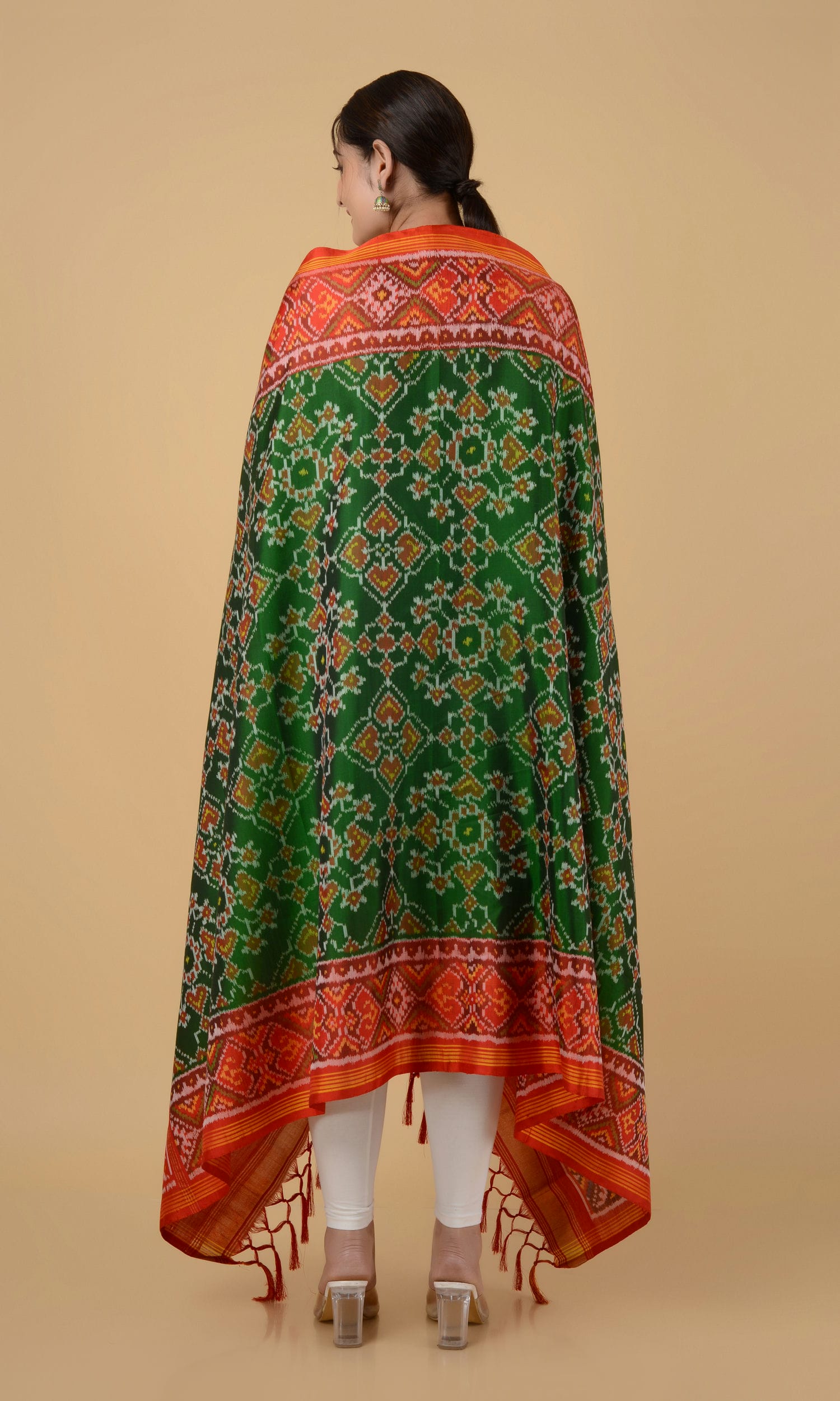 Single Ikat Patola Dupatta Nau Ratan Pan