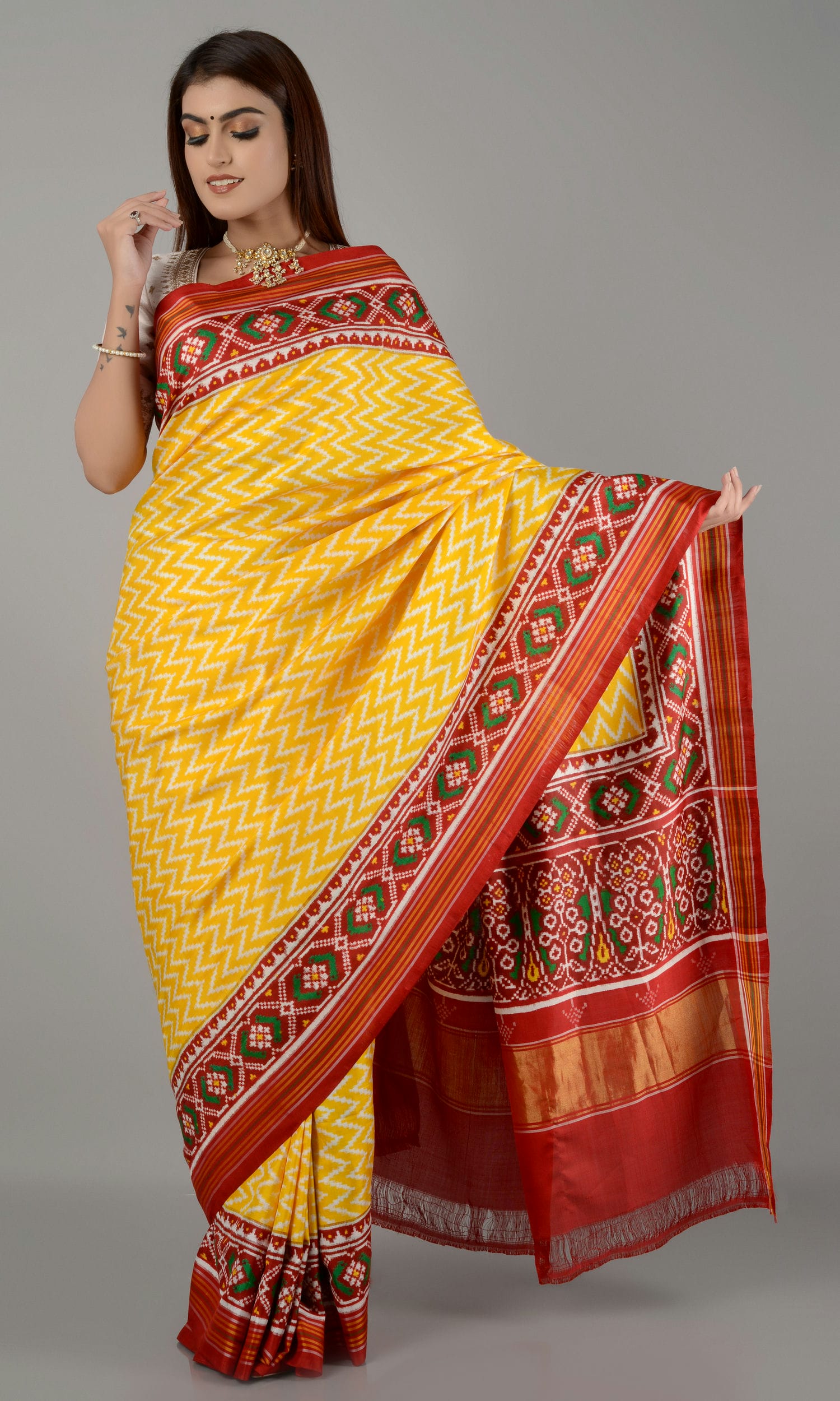 Double Ikat Patola Saree Laheriya