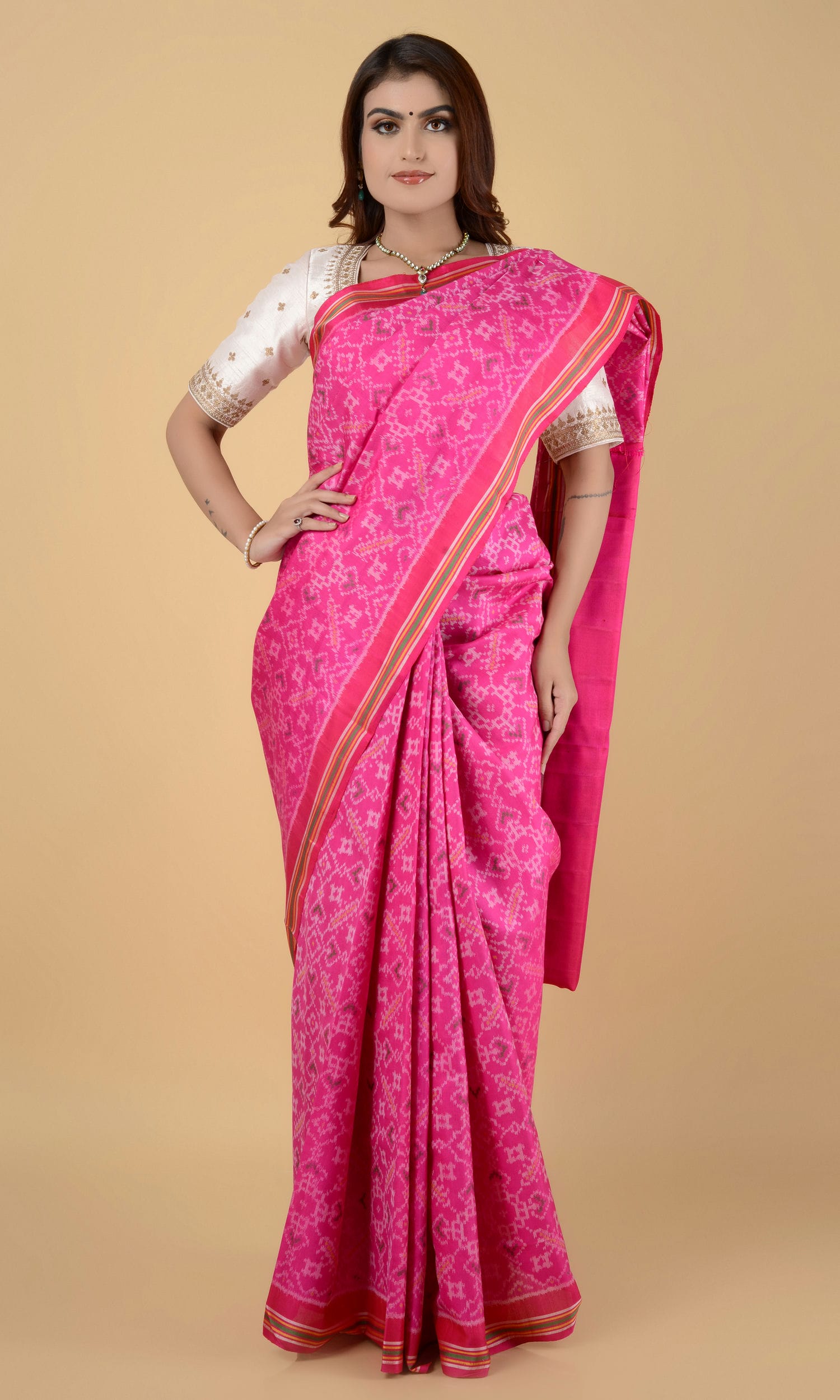 Single Ikat Patola Saree Manekchowk