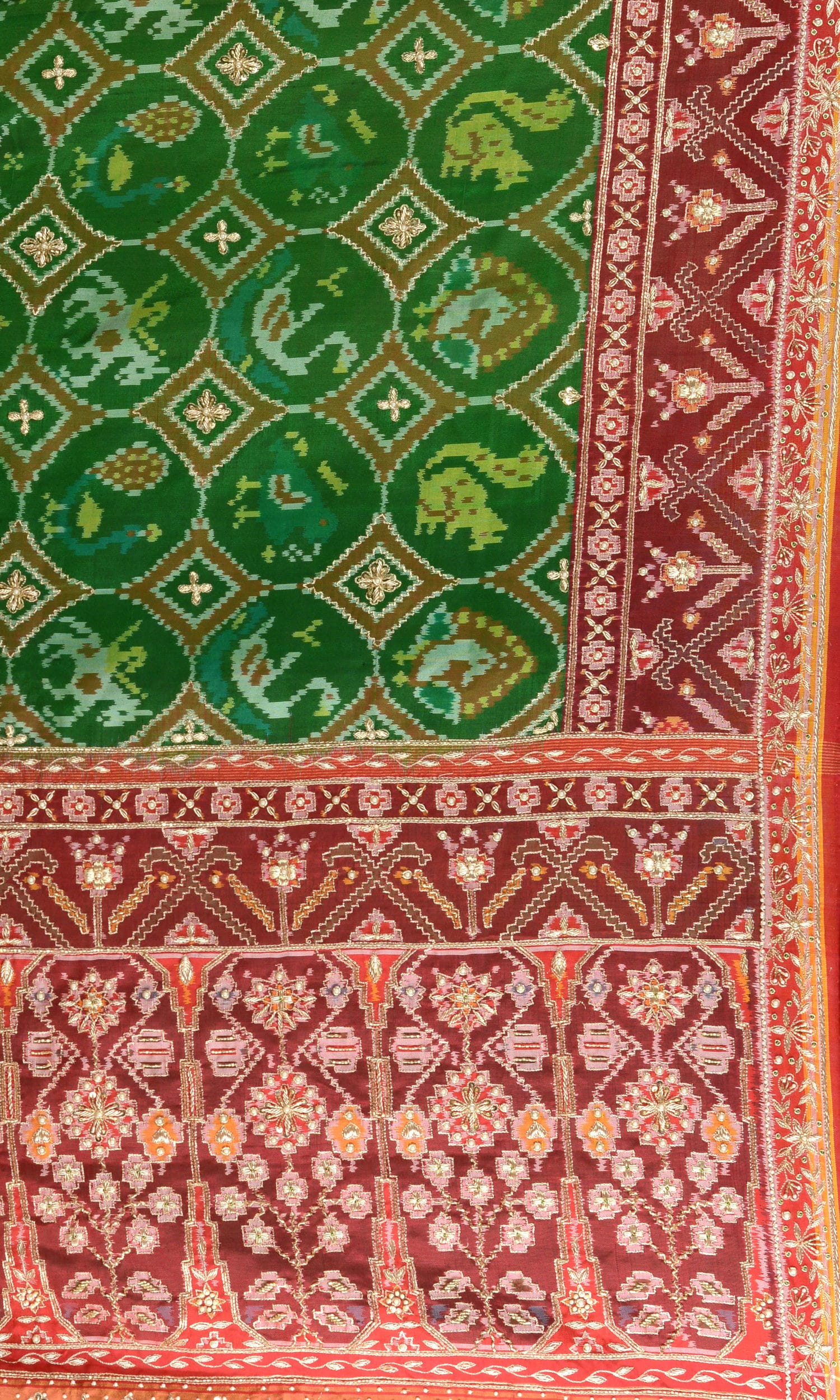 Single Ikat Patola Zardoshi work