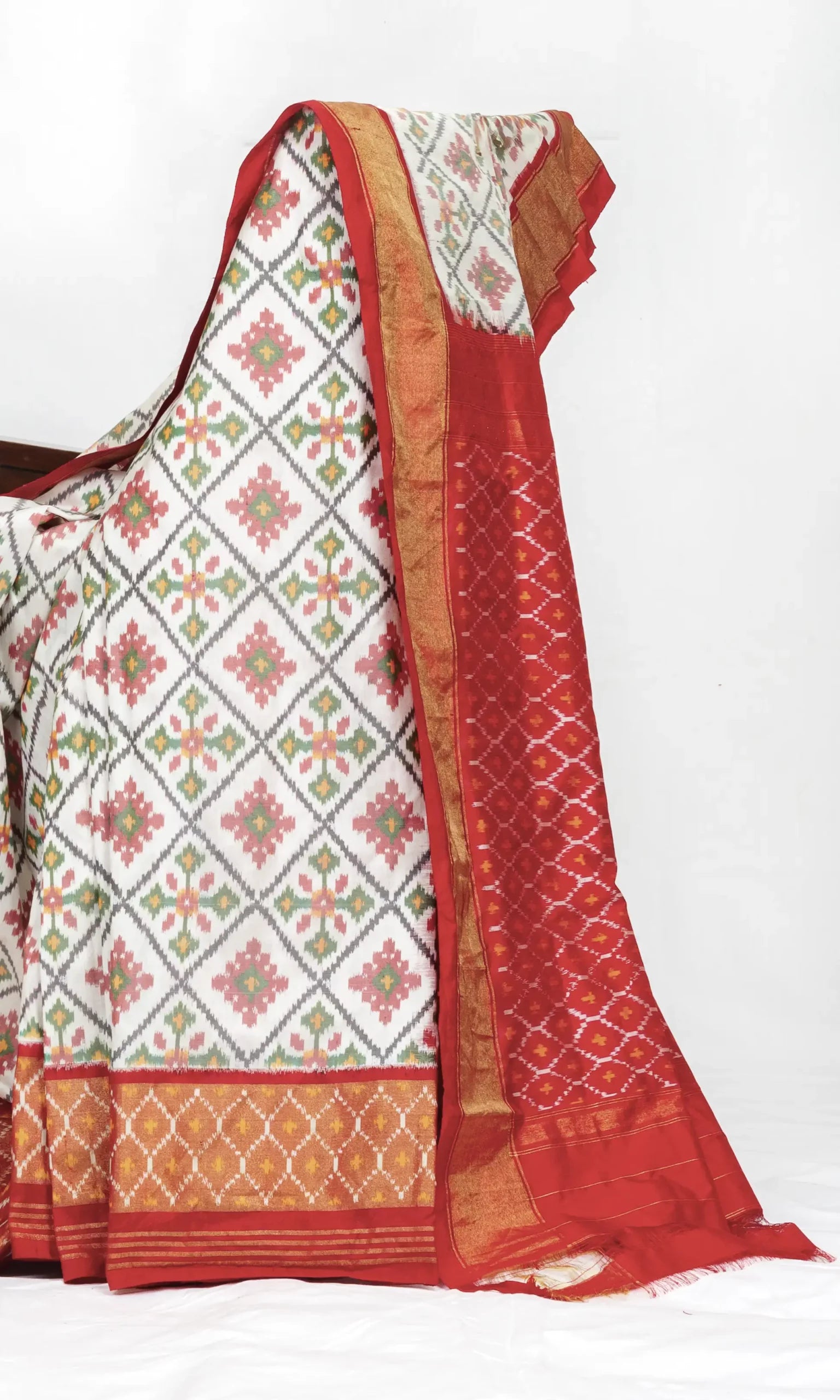 Pochampally Ikat Patola Saree
