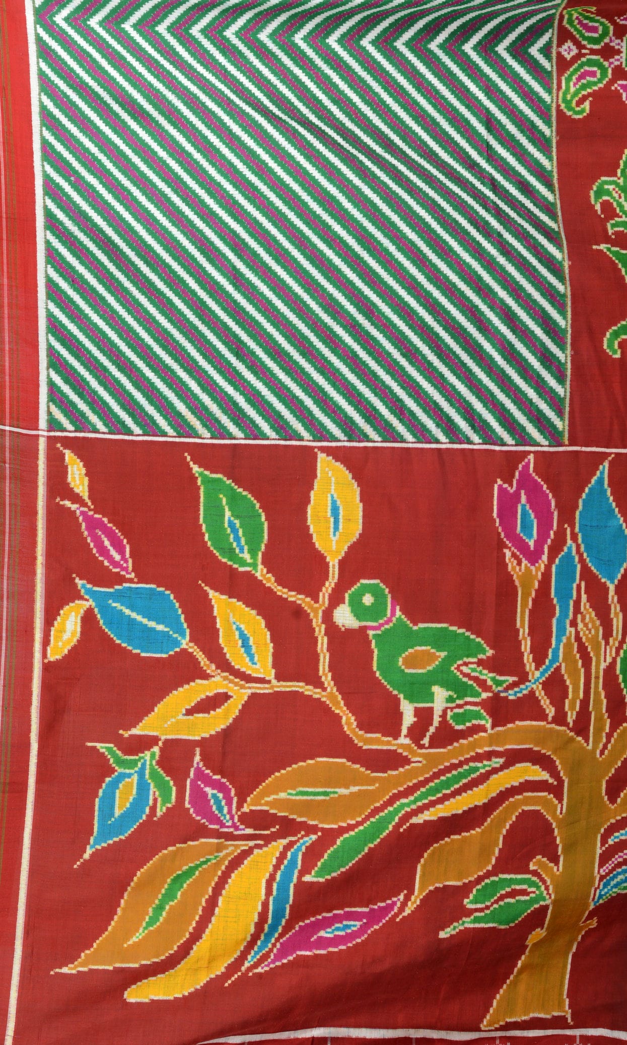 Double Ikat Patola Saree Parrot Scut Laheriya