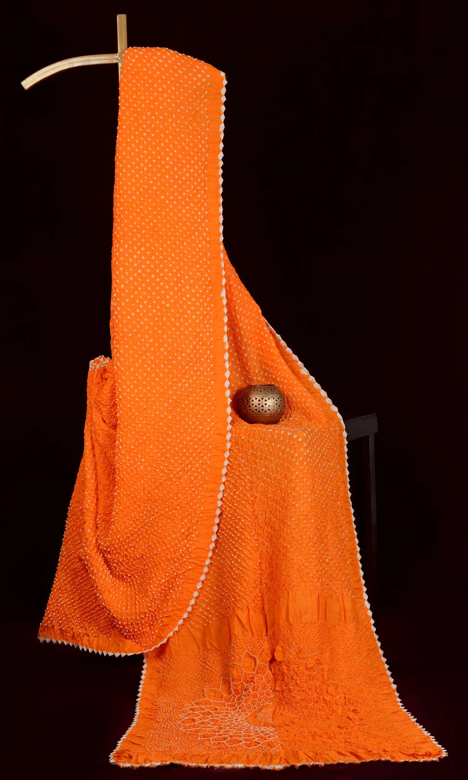 Makadi Bandhani Saree