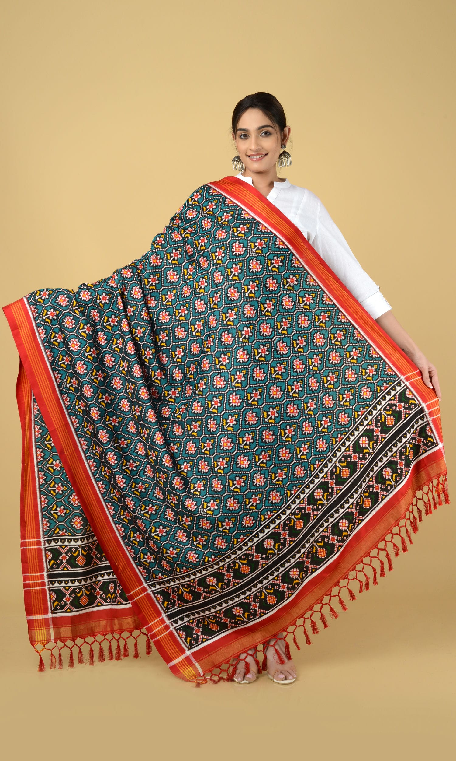 Double Ikat Patola Dupatta Flower