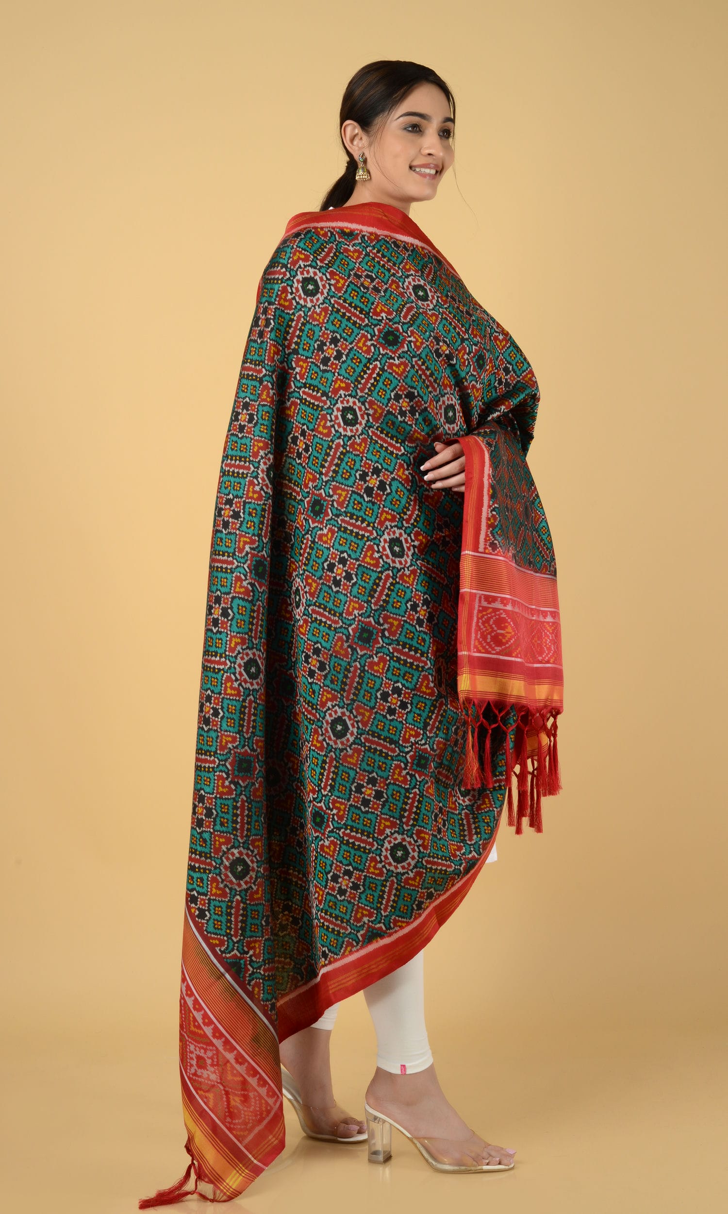 Single Ikat Patola Dupatta Manekchowk