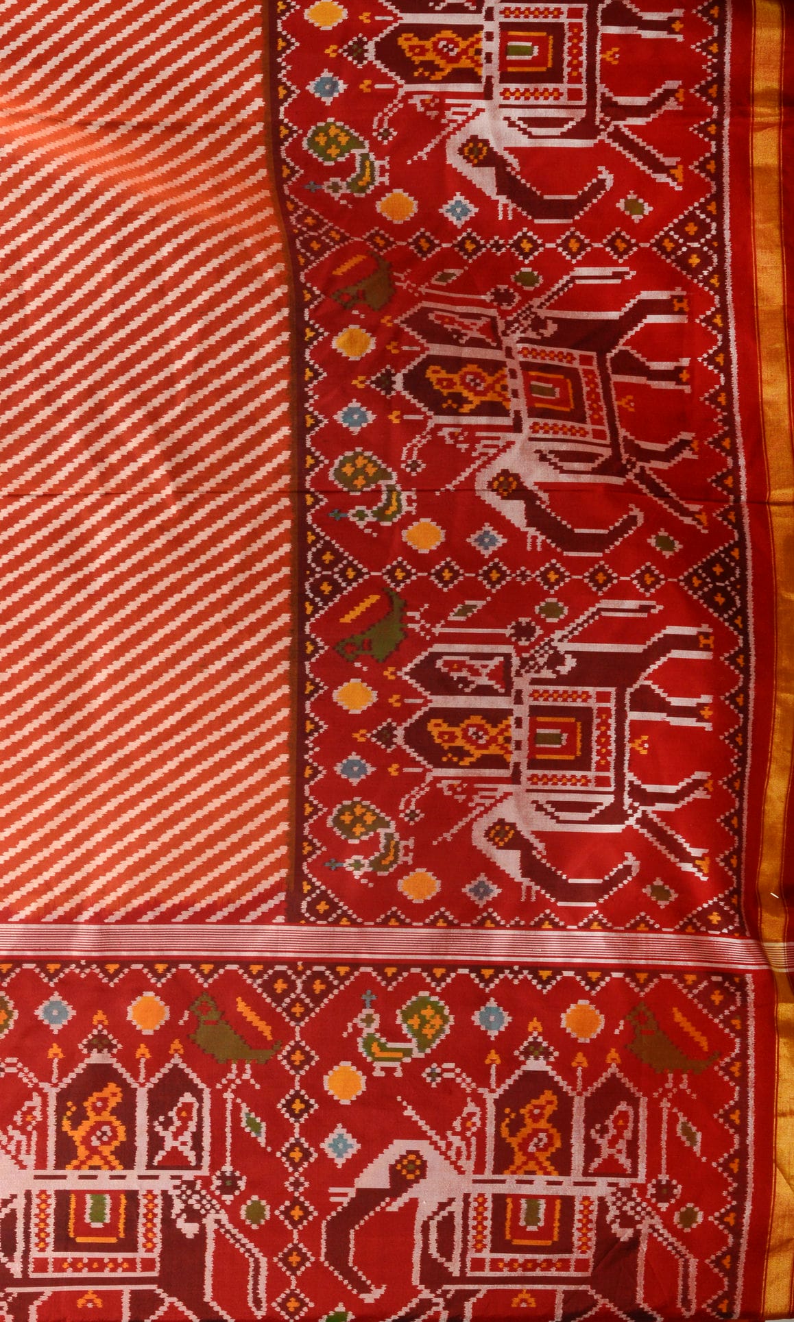 Single Ikat Patola Saree Hathi Ambari Scut Laheriya