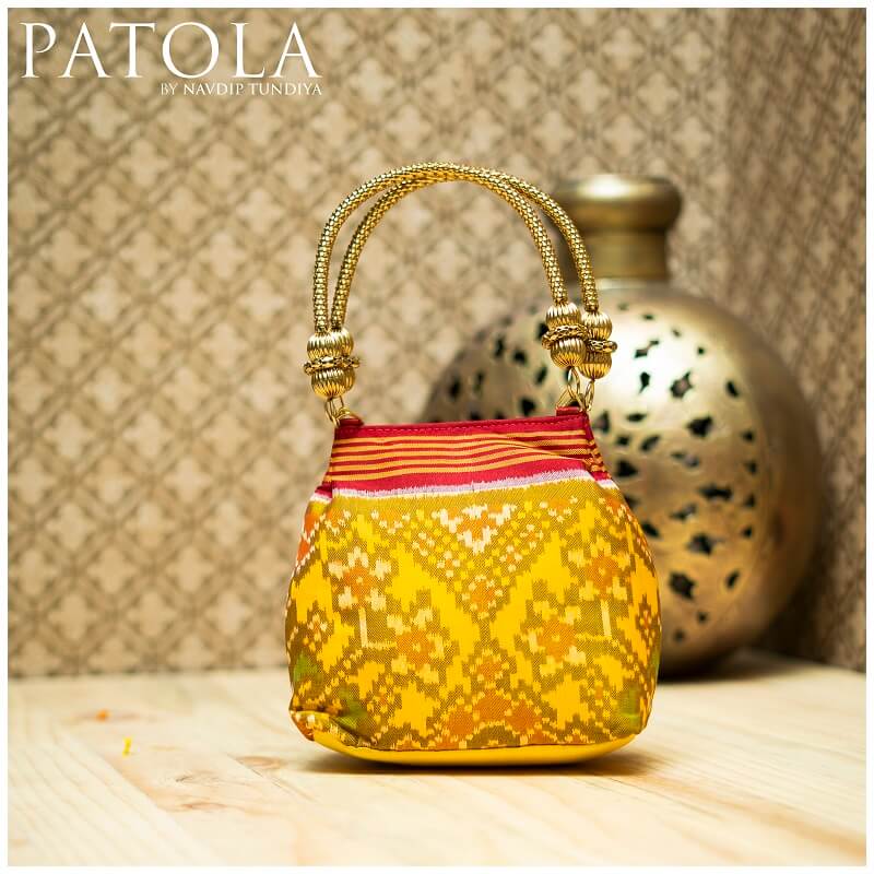 Single Ikkat Nau Ratan Handbag