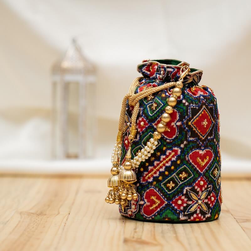 Double Ikkat Patola Batwa with Hand work Manekchowk