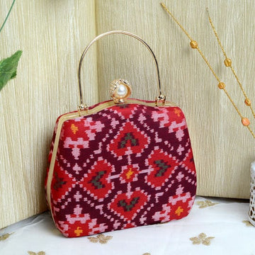 Single Ikat Patola Clutch