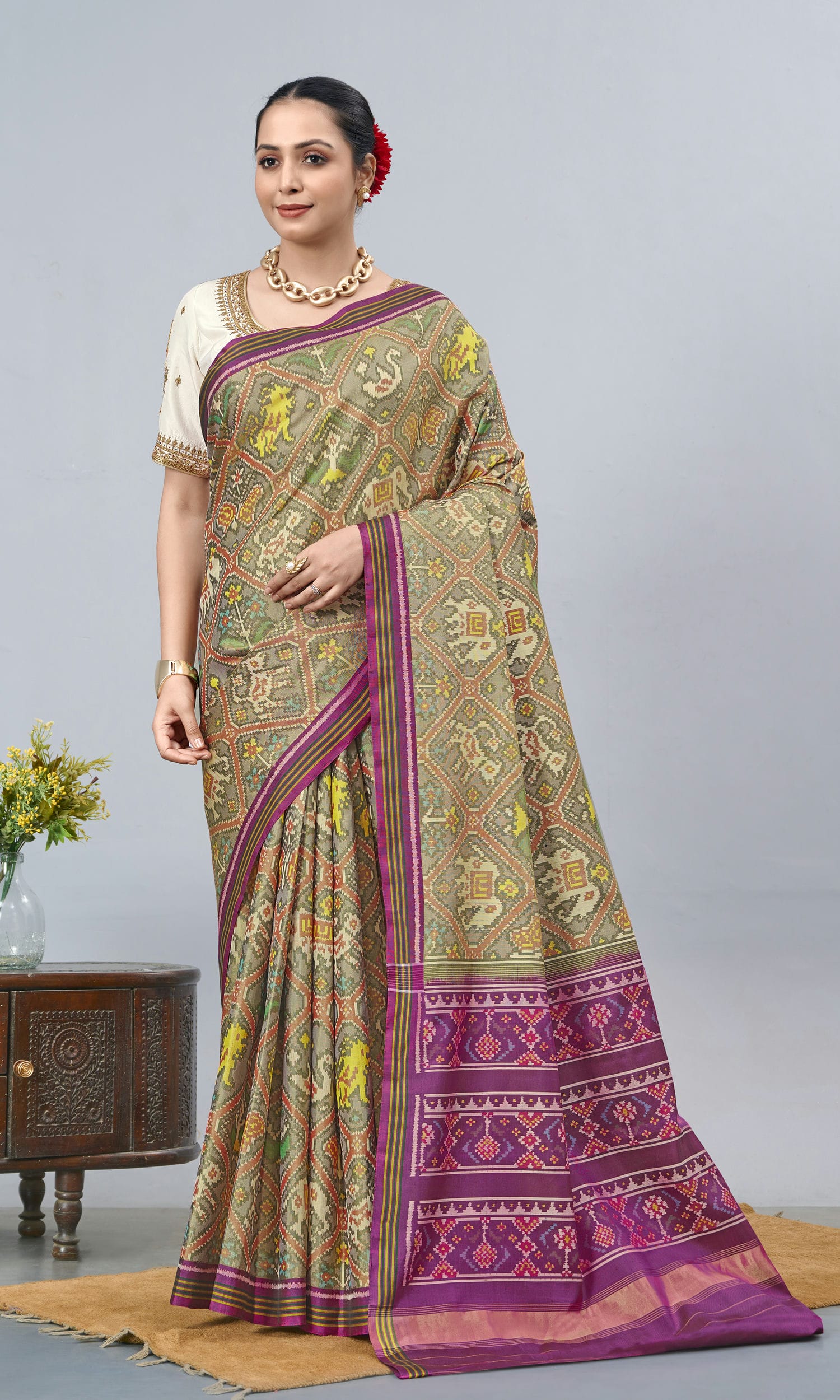 Single Ikat Patola Saree