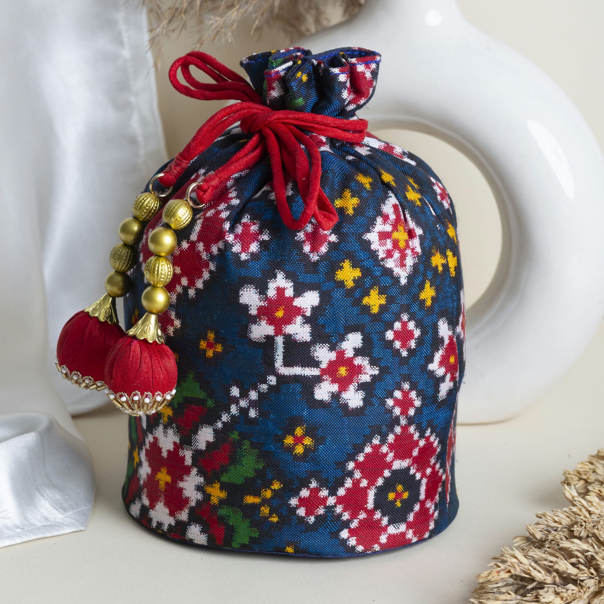 Double Ikat Patola Batwa