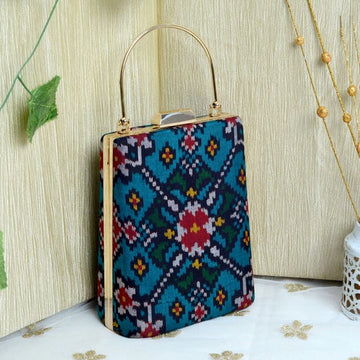 Single Ikat Patola Clutch