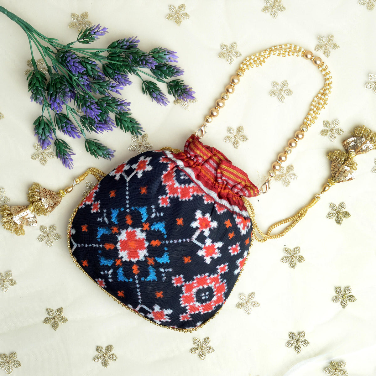 Double Ikat Patola Batwa