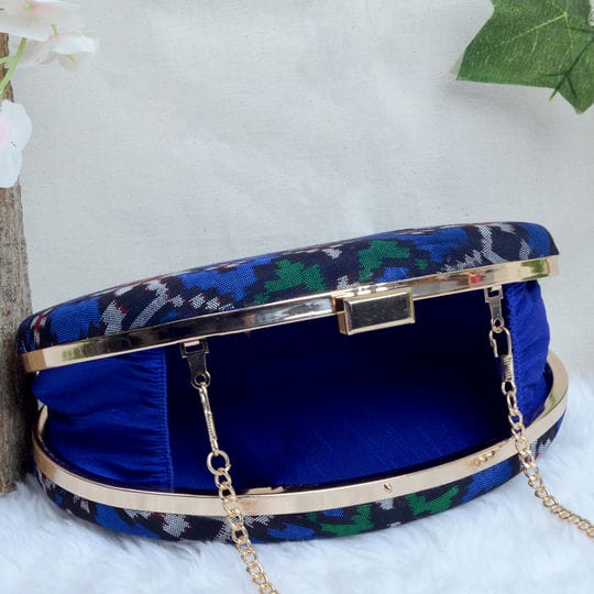 Single Ikat Patola Clutch