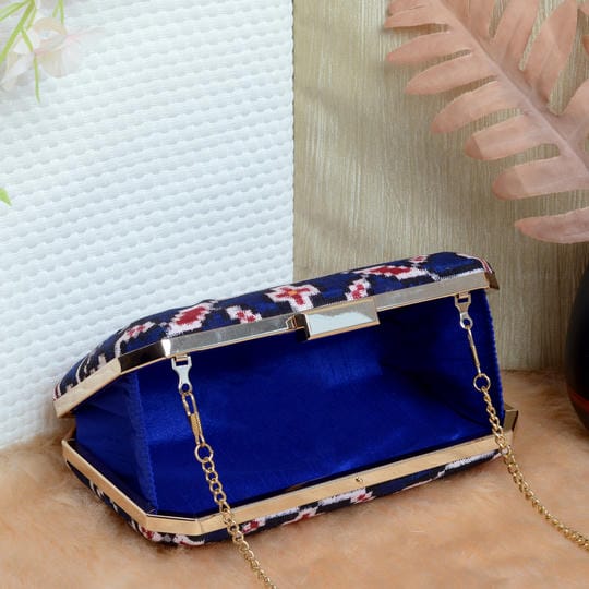 Double Ikat Patola Clutch