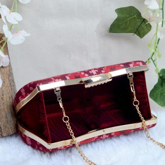 Single Ikat Patola Clutch