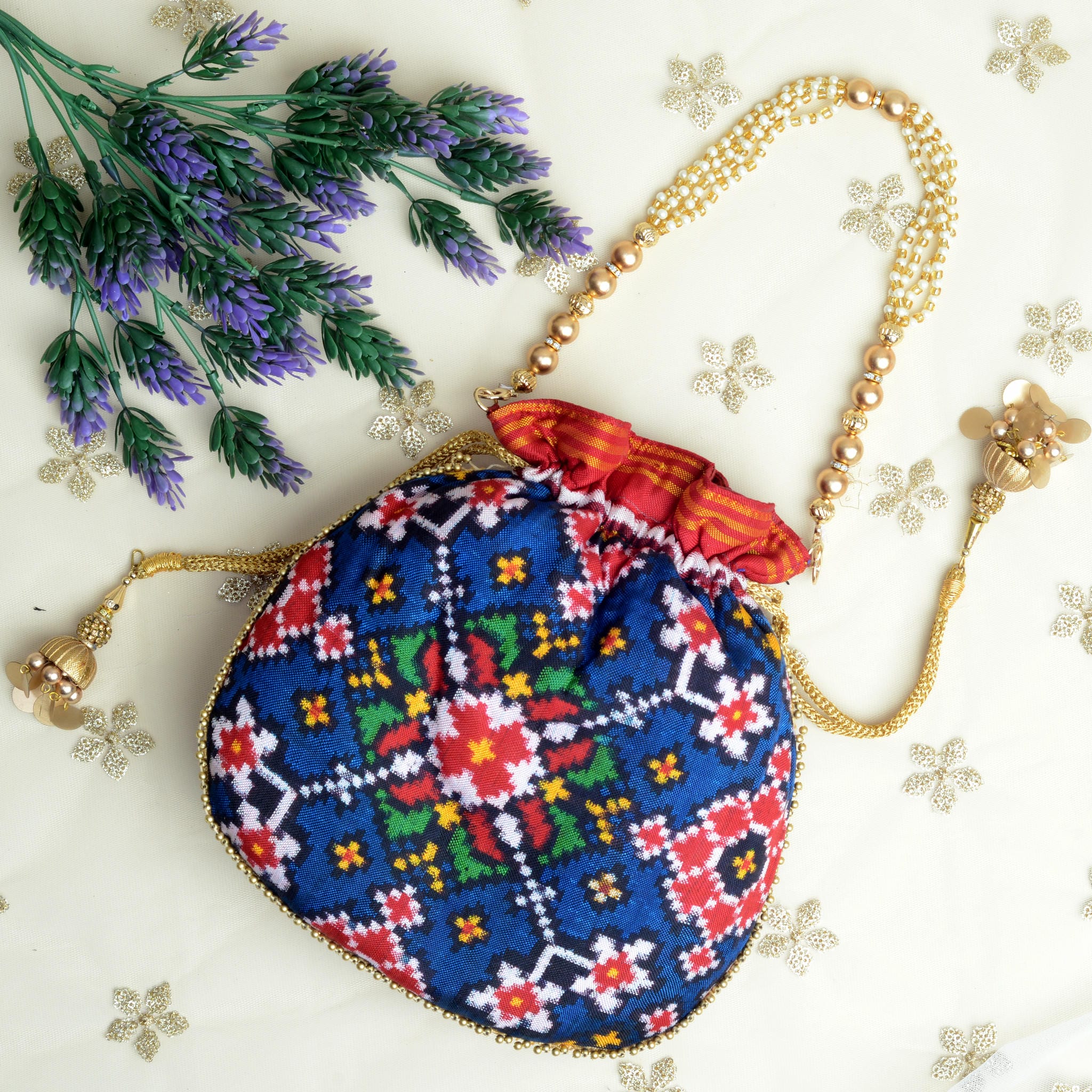Double Ikat Patola Batwa