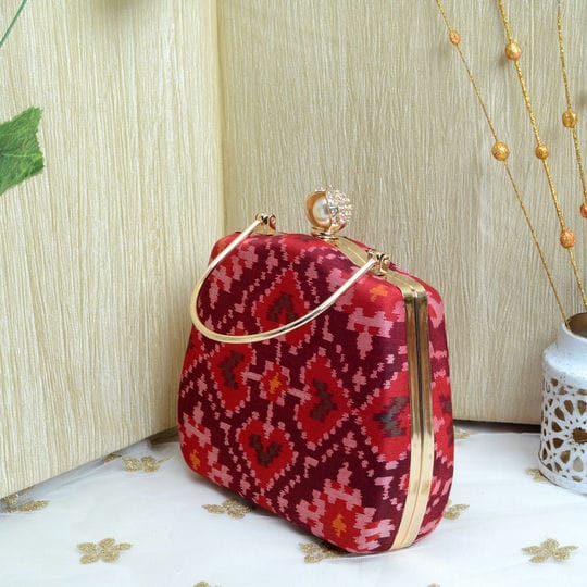 Single Ikat Patola Clutch