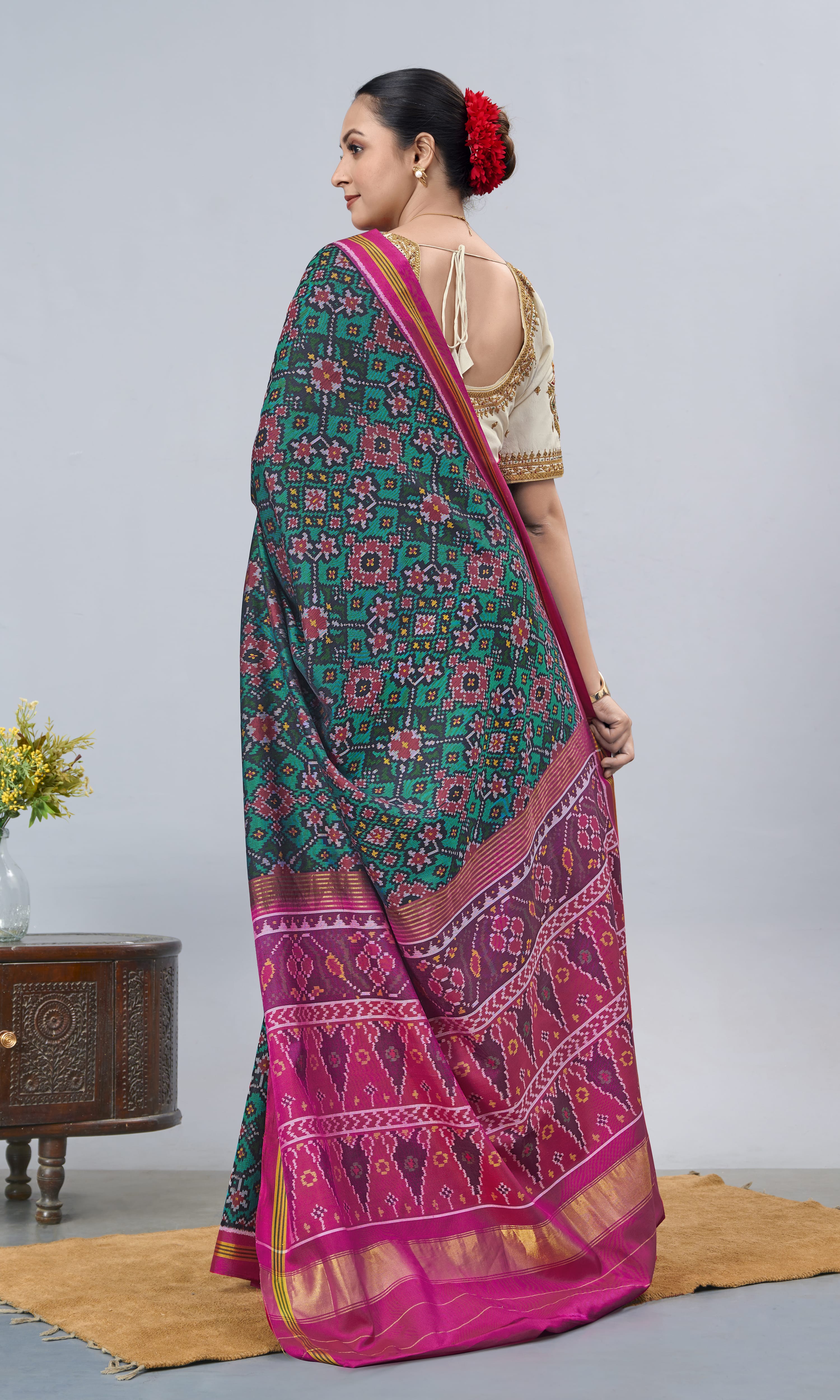 Single Ikat Patola Saree