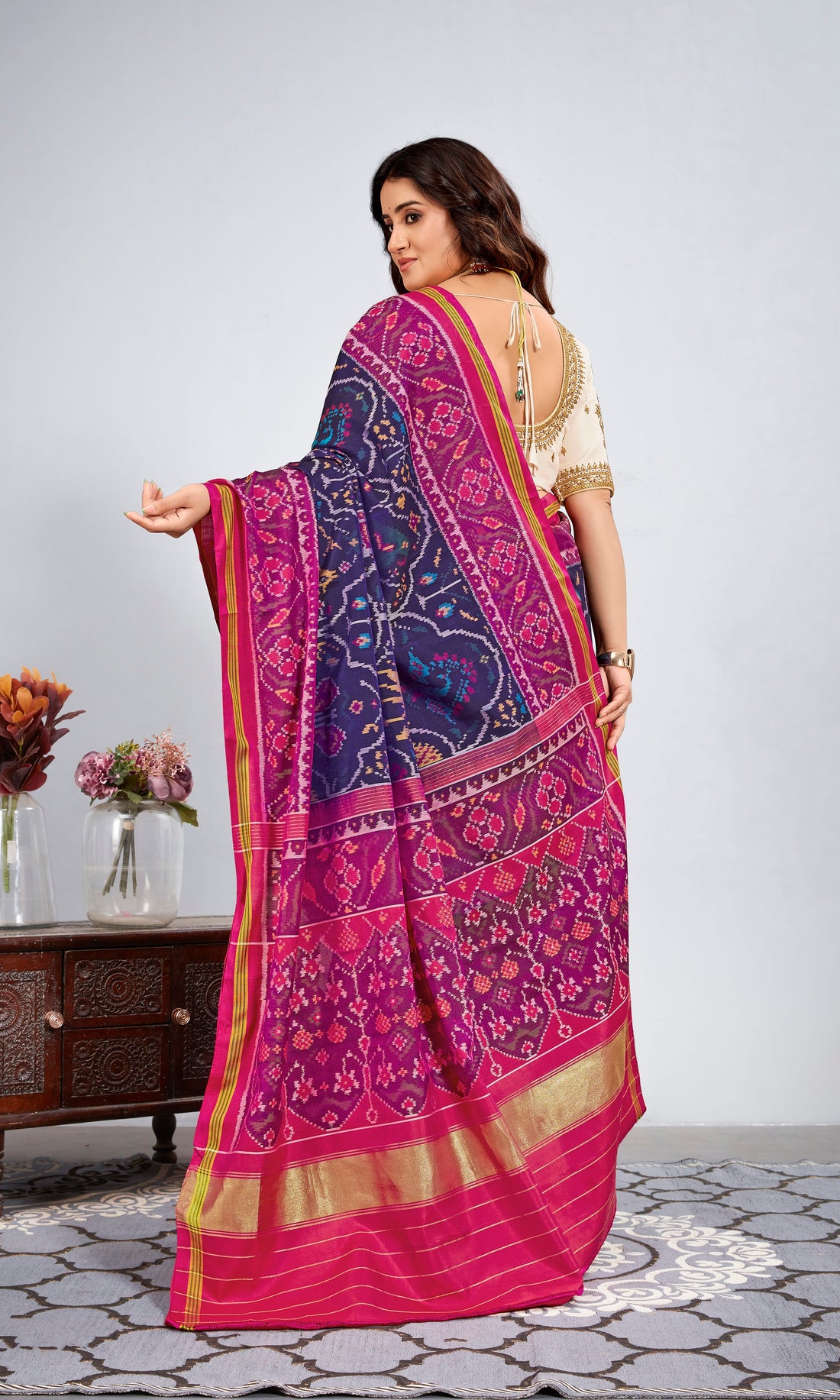 Single Ikat Patola Saree