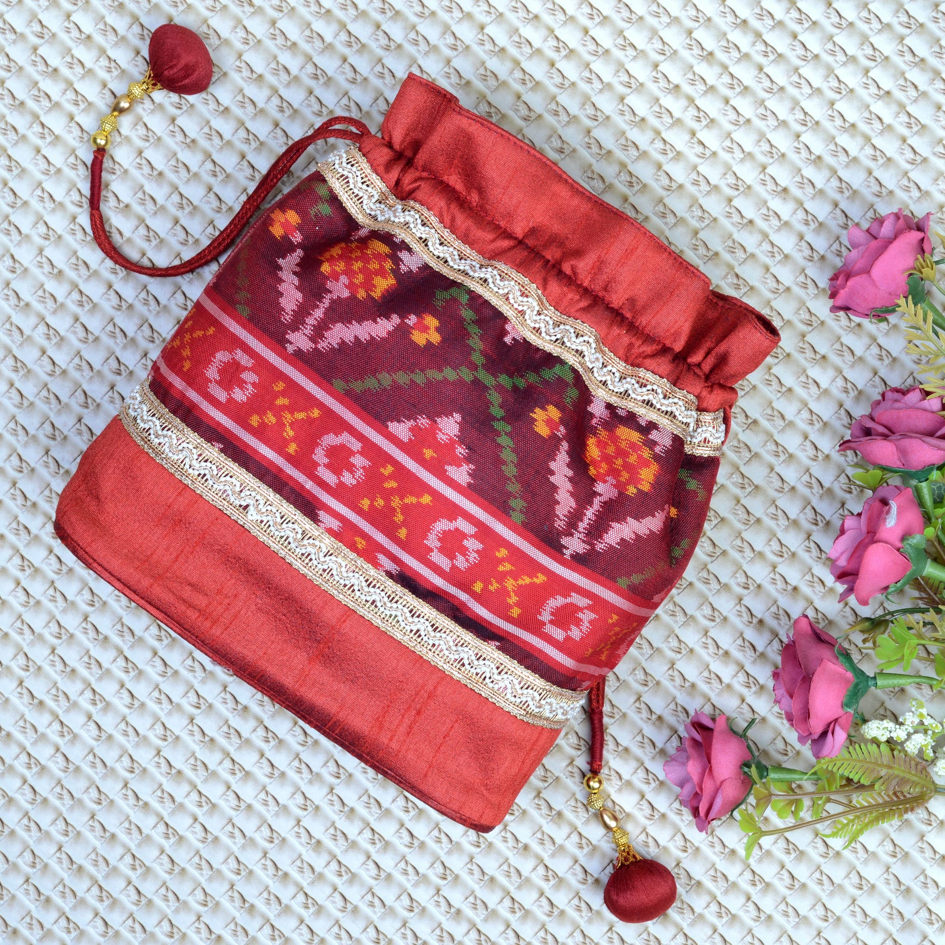 Single Ikat Patola Batwa