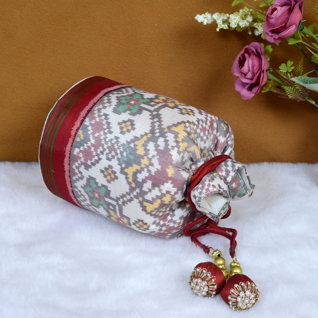 Single Ikat Patola Batwa