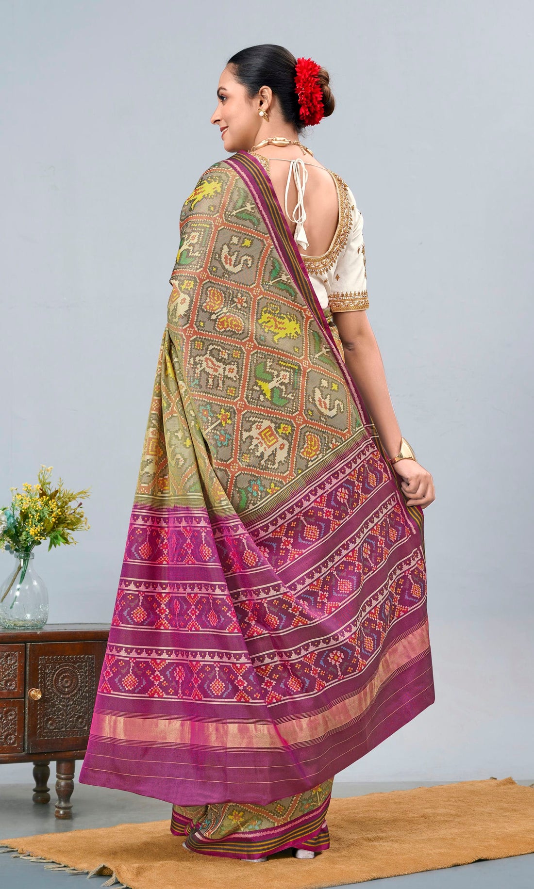 Single Ikat Patola Saree