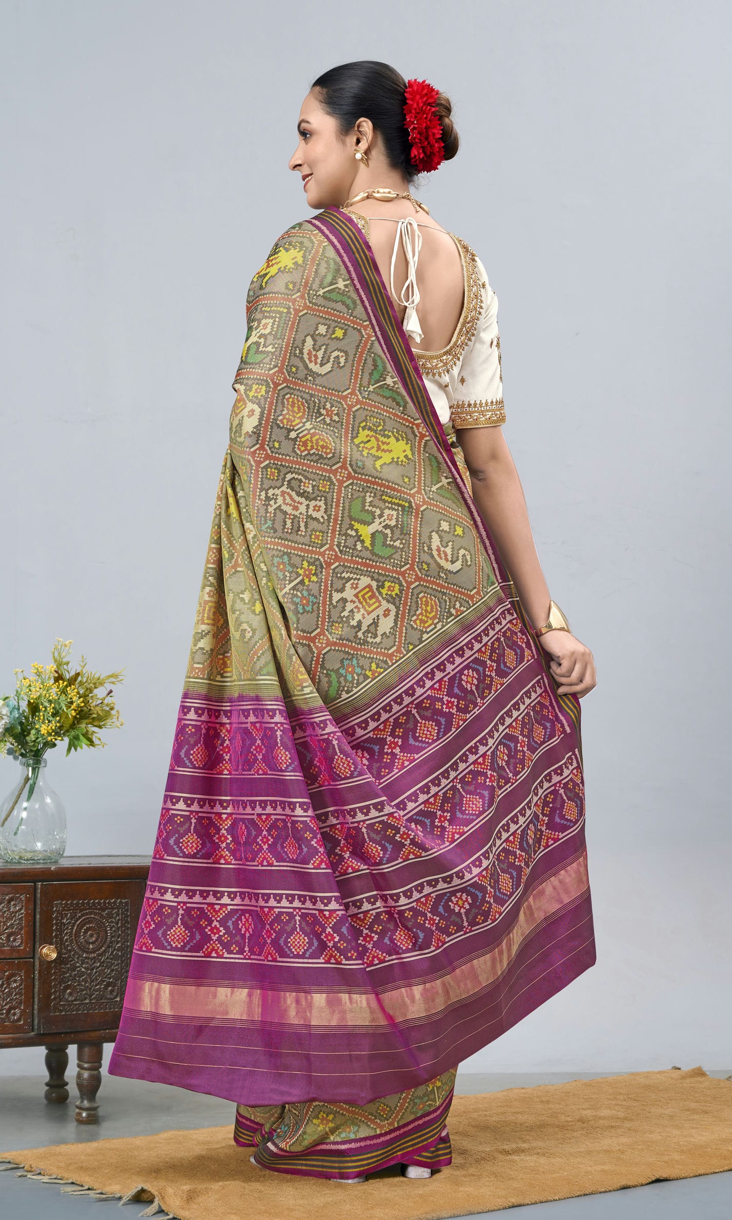 Single Ikat Patola Saree