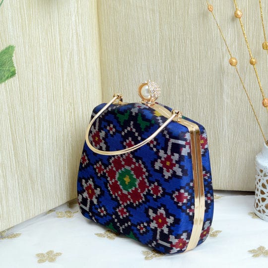 Single Ikat Patola Clutch