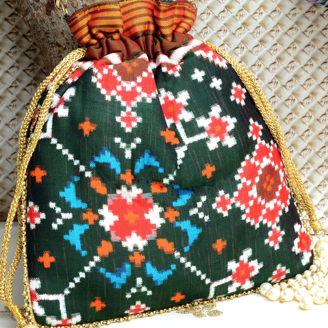 Double Ikat Patola Batwa