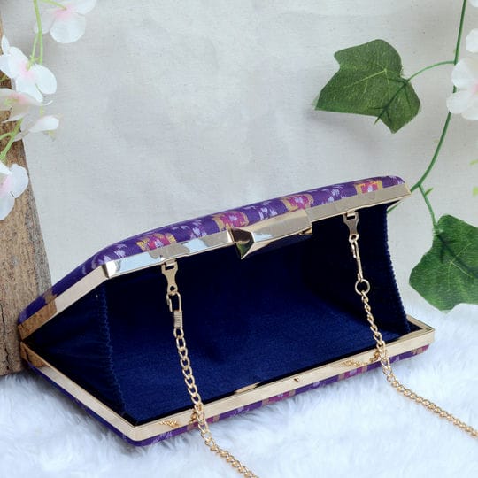 Single Ikat Patola Clutch
