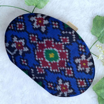 Single Ikat Patola Clutch