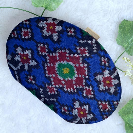Single Ikat Patola Clutch