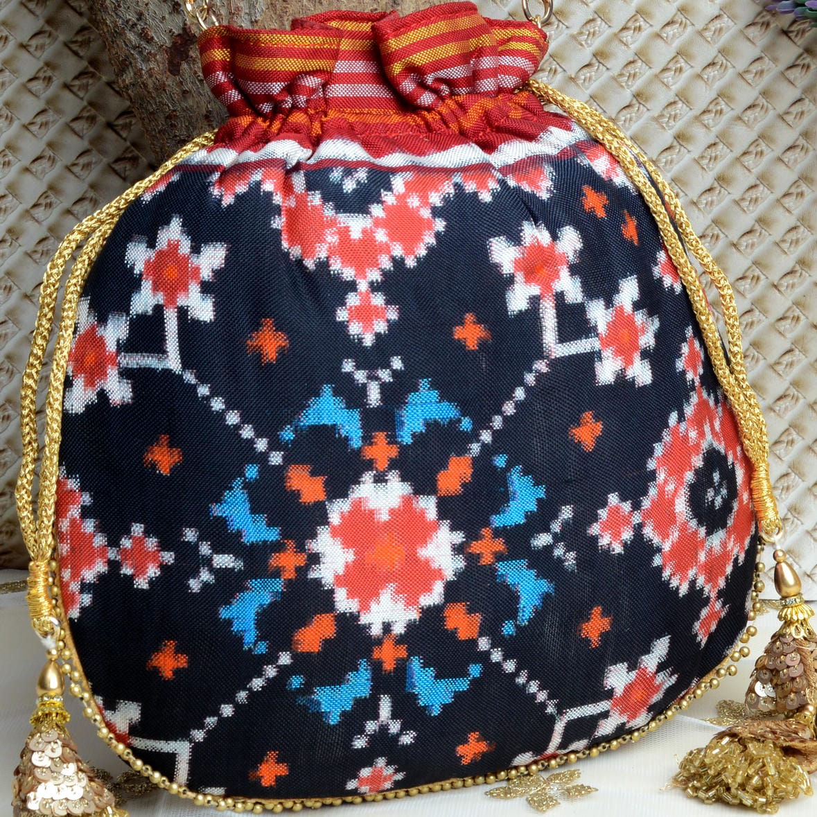 Double Ikat Patola Batwa