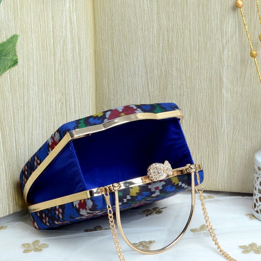 Single Ikat Patola Clutch